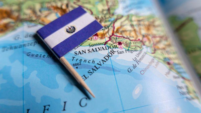 Crypto Remittances Grow in El Salvador, Reach 1% Share